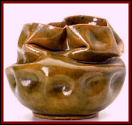 11060901_george_e_ohr_antique_pottery001001.jpg